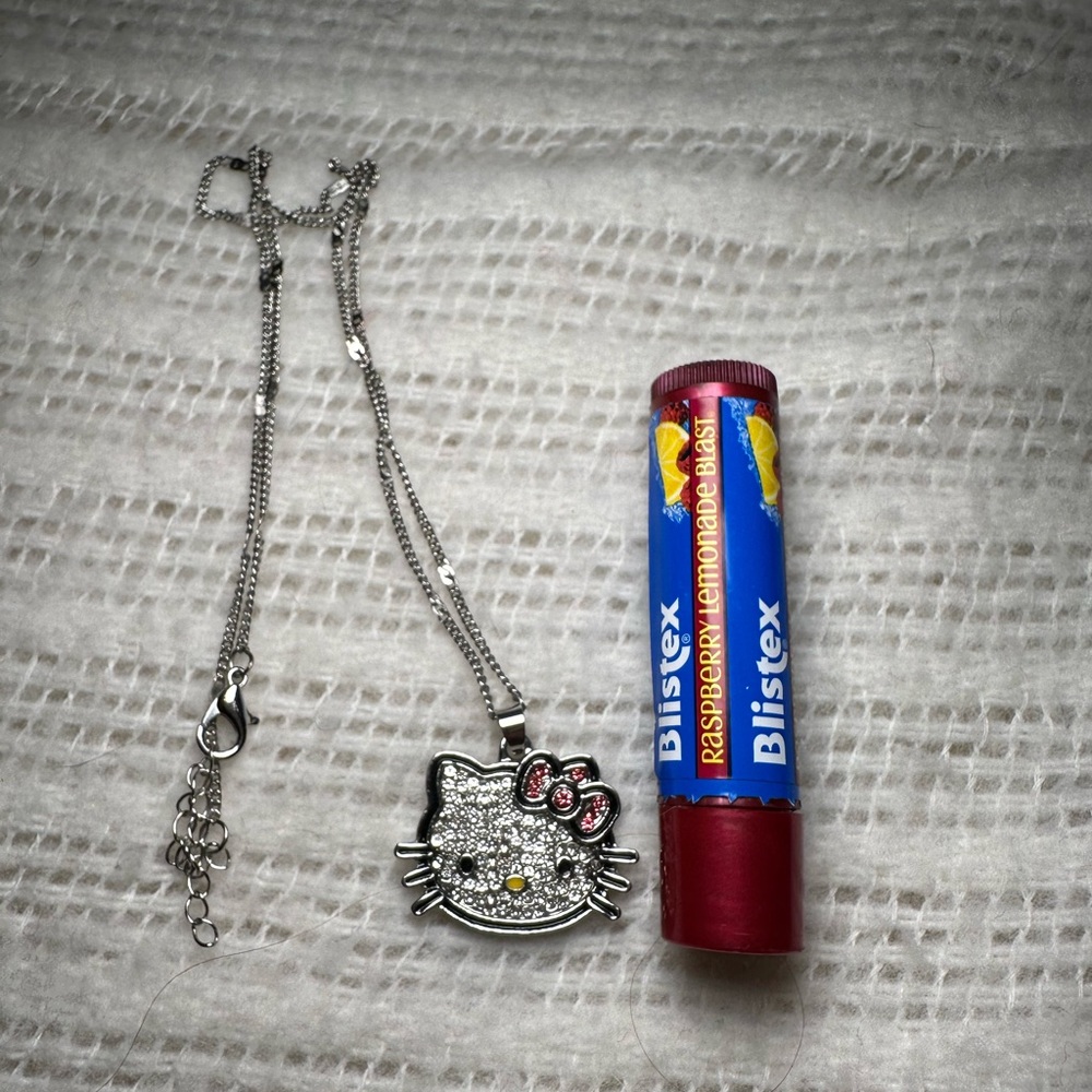 Hello kitty crystal diamonte necklace new - Picture 3 of 5